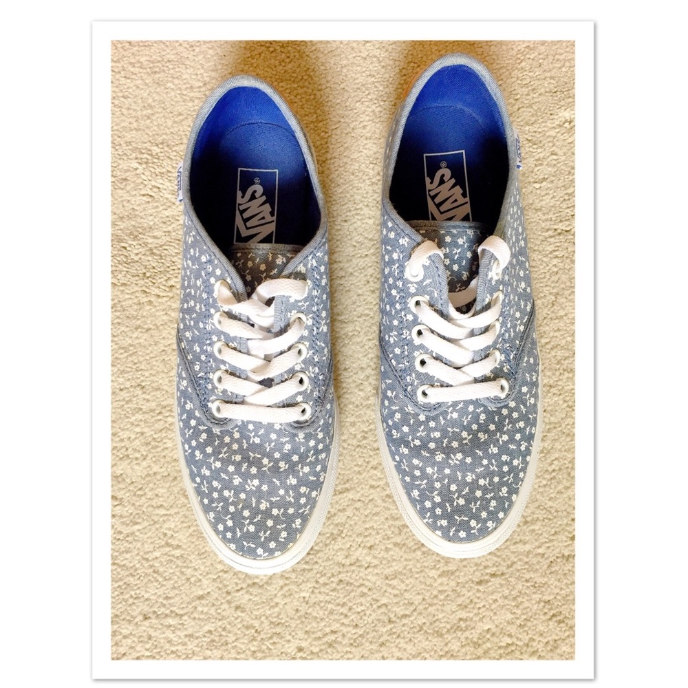 Vans - Camden - 8.5 Women’s, floral pattern.
